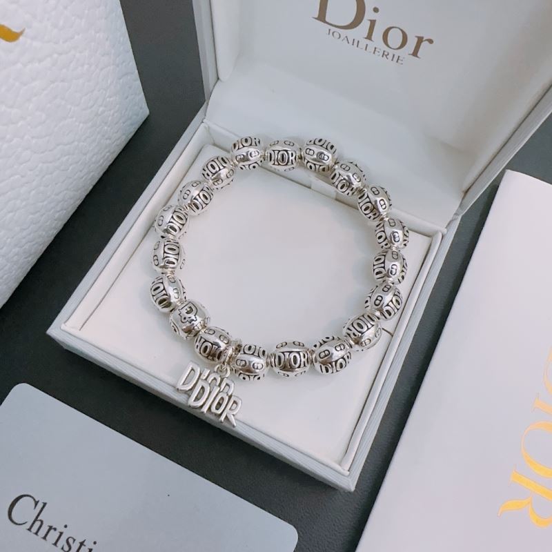 chr1st1an D10r bracelets